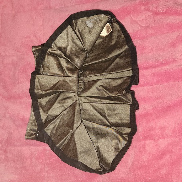 NWOT Authentic Burberry skirt - Picture 3 of 8